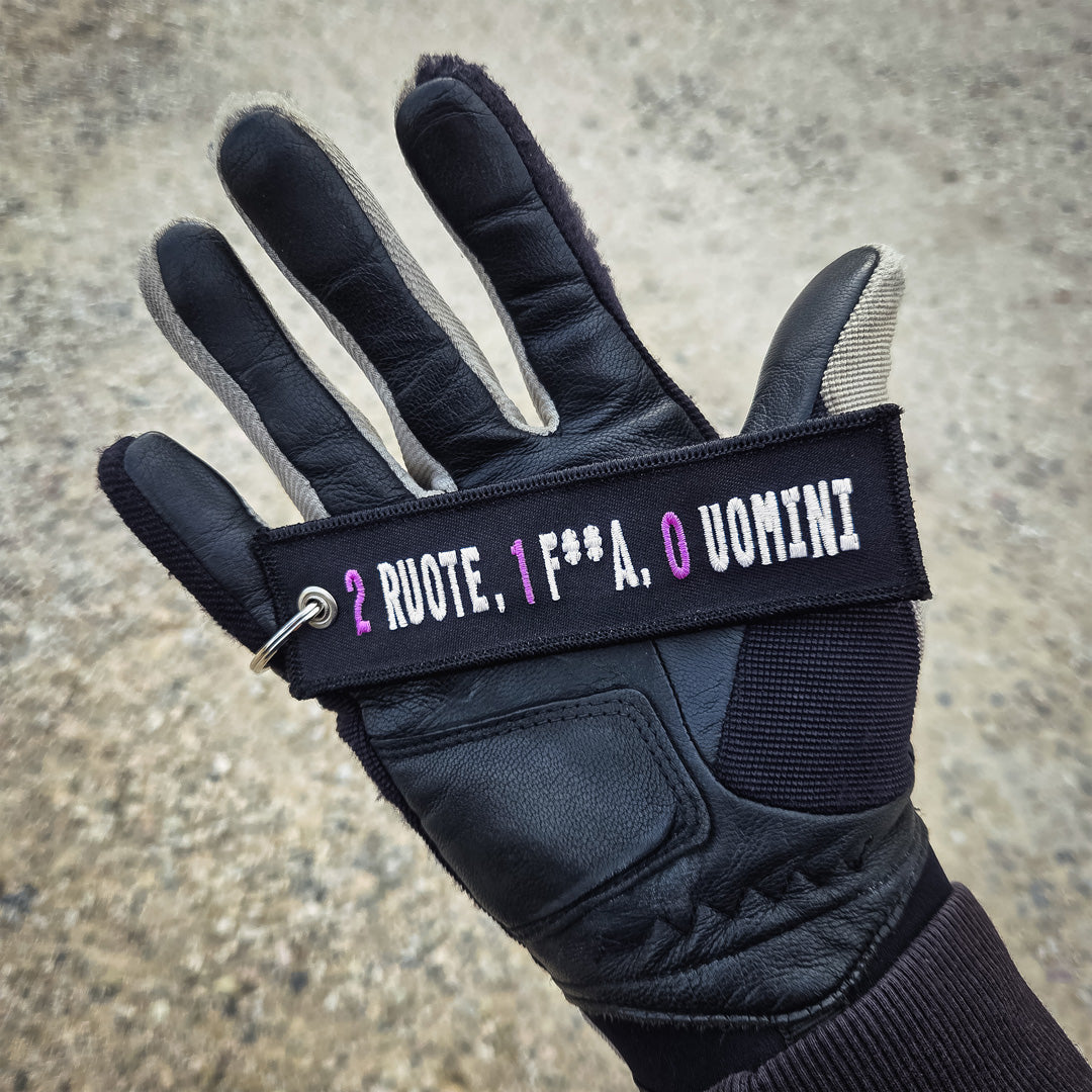 Portachiavi - 2 Ruote, 1 F**A, 0 Uomini